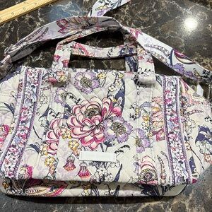 NWT Vera Bradley 100 Handbag
Crossbody Purse Hummingbird Park